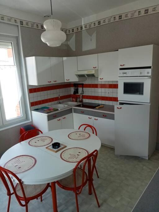 F2 1Er Etage Appartement Vigneulles-lès-Hattonchâtel Buitenkant foto